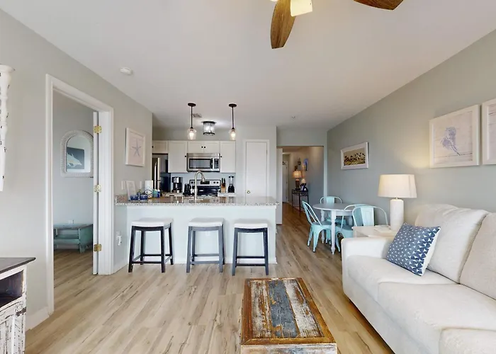 Grand #318 In With Pool And Hot Tub Access Holiday home