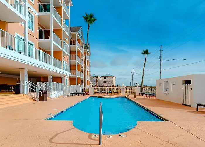 Grand #318 In With Pool And Hot Tub Access Holiday home