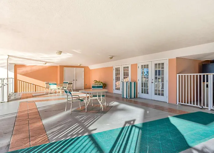 Grand #318 In With Pool And Hot Tub Access
